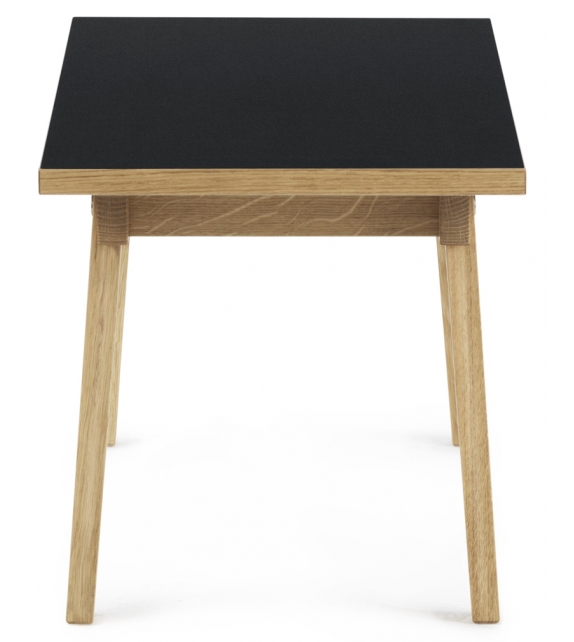Slice Linoleum Normann Copenhagen Couchtisch