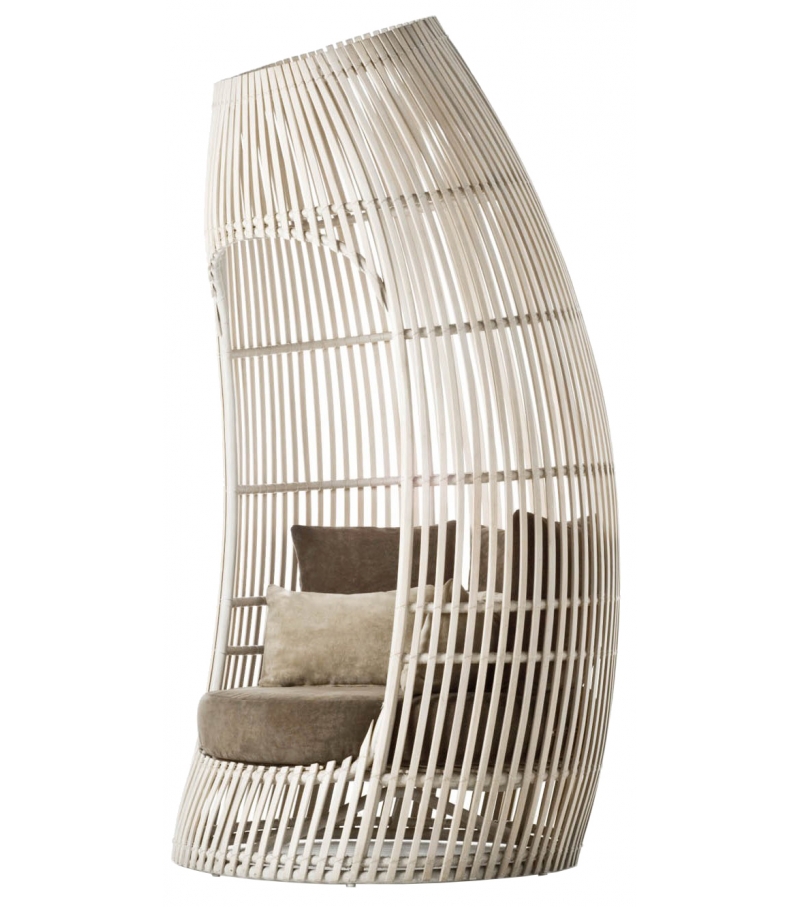 Lolah Kenneth Cobonpue Indoor Sitz