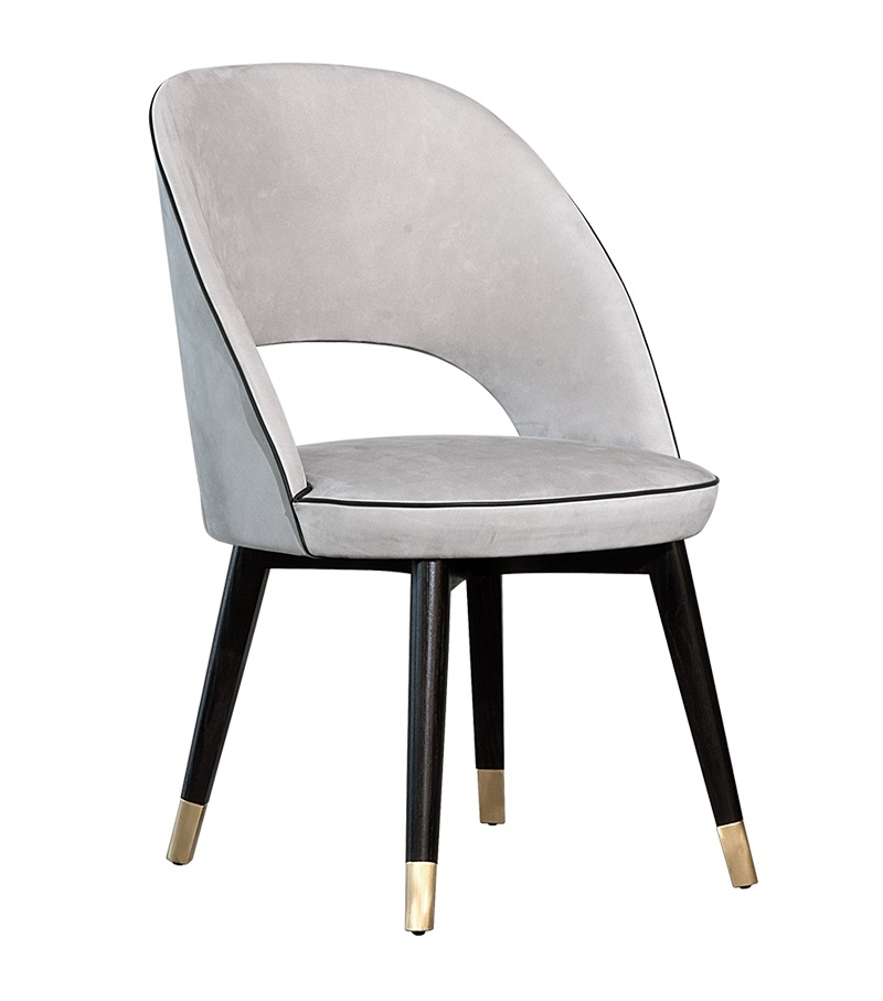 Colette Baxter Chaise