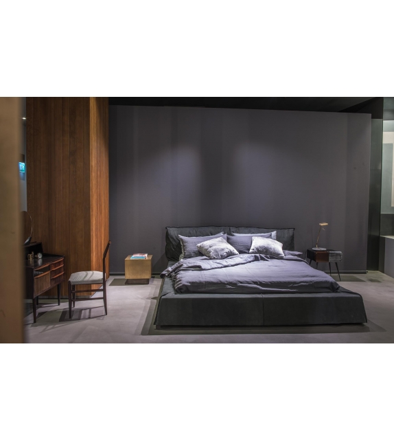 Paris Slim Baxter Bed