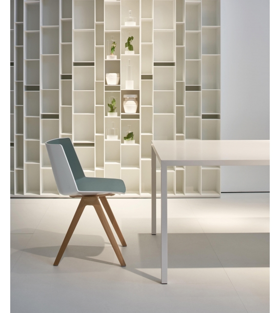 AÏKU MDF Italia Stuhl mit Holzbeinen