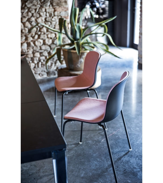 Troy Chair Fabric Magis Sedia Impilabile
