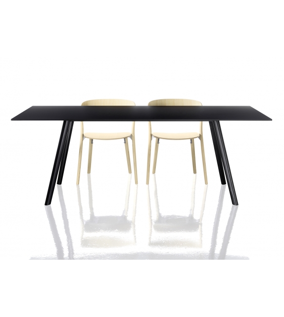 Pilo Magis Table