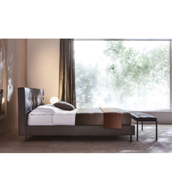 Anton Molteni & C Bed