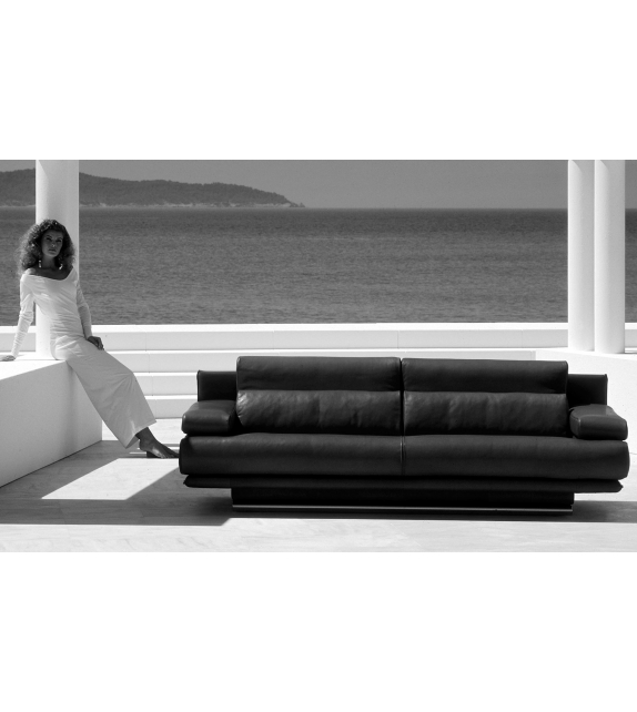 6500 Rolf Benz Sofa
