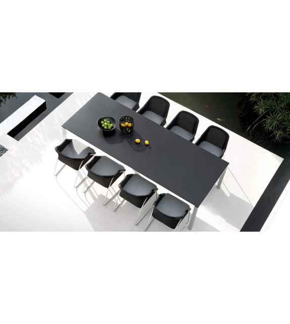 Trento Manutti Table