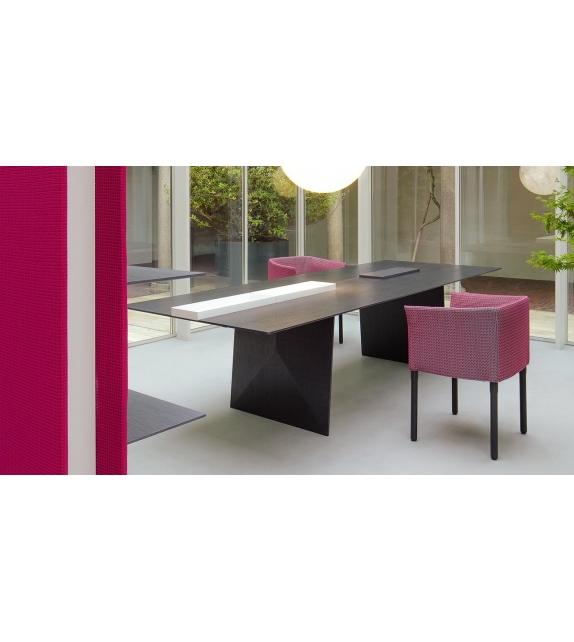 Kanji Paola Lenti Table