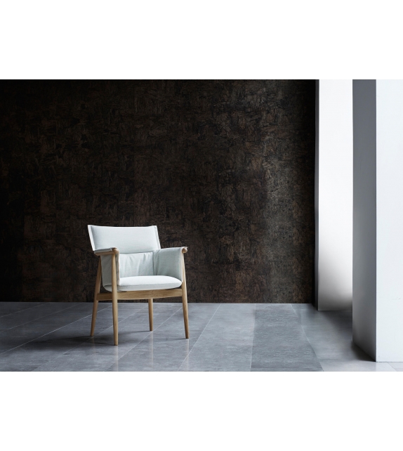 E005 Embrace Carl Hansen & Søn Chaise