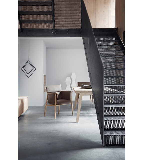 E005 Embrace Carl Hansen & Søn Silla