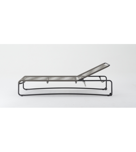 Harp 304 Sunlounger Roda