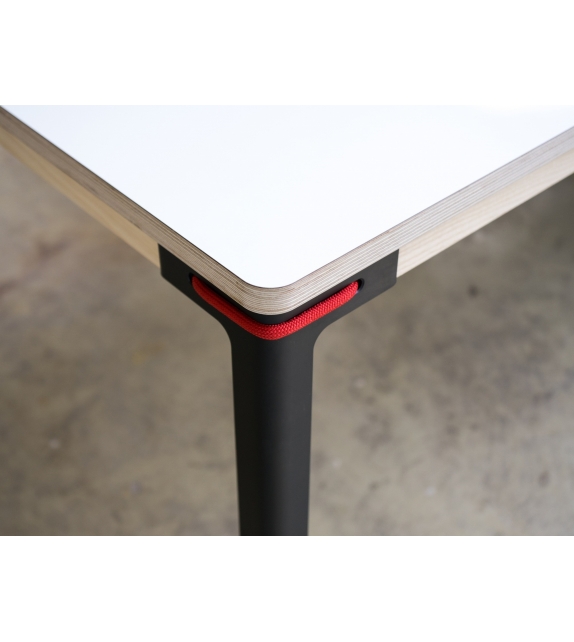 Seiltänzer Moormann Occasional Table