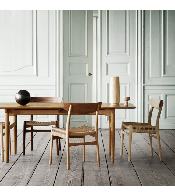 CH23 Carl Hansen & Søn Sedia