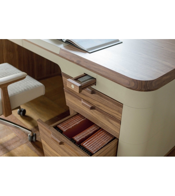 Flavio Porada Bureau