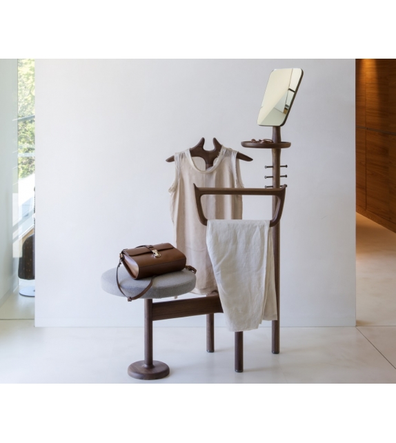 Sam Porada Valet Stand