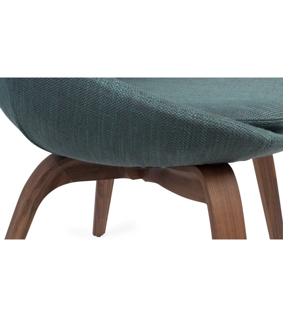 Penelope Porada Chaise