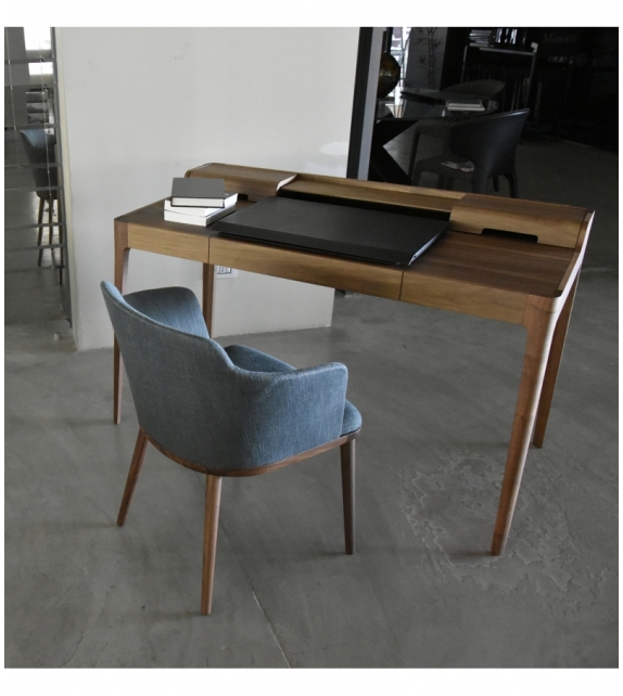 Celine Porada Chaise