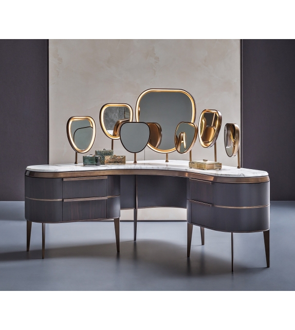 Kara Natevo Dressing Table