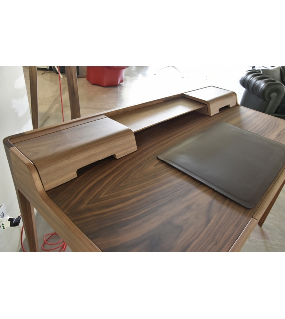 Saffo Porada Writing Desk