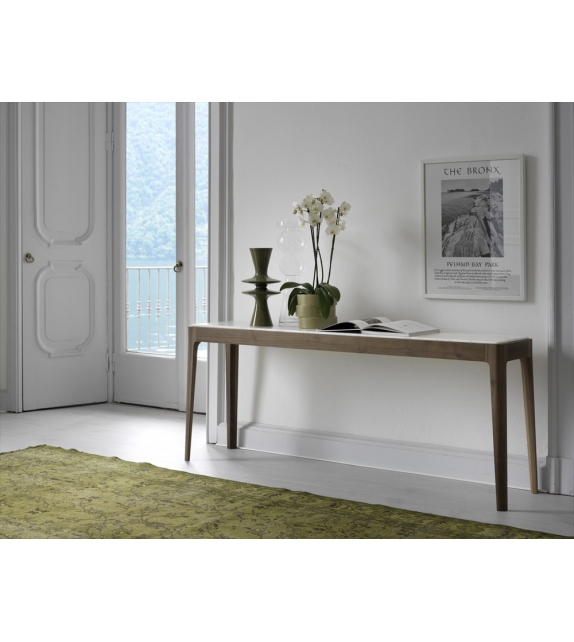 Ziggy Porada Console