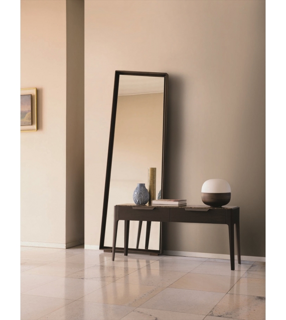 Ziggy Porada Console