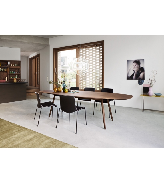 Moualla Walter Knoll Table