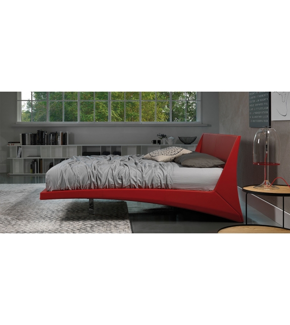 Dylan Cattelan Italia Bed