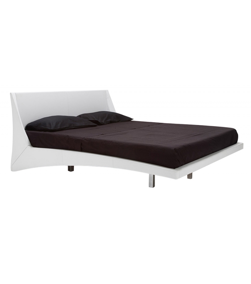Dylan Cattelan Italia Cama