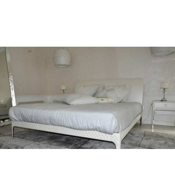 En Exposition - Philadelphia Suspension Rugiano