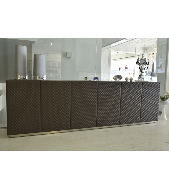 In Ausstellung - Julia Rugiano Sideboard