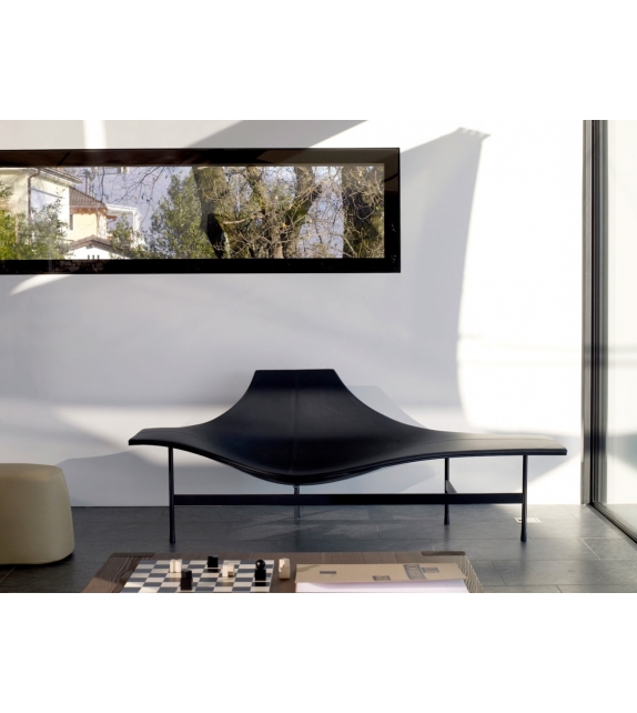 Terminal 1 chaise longue