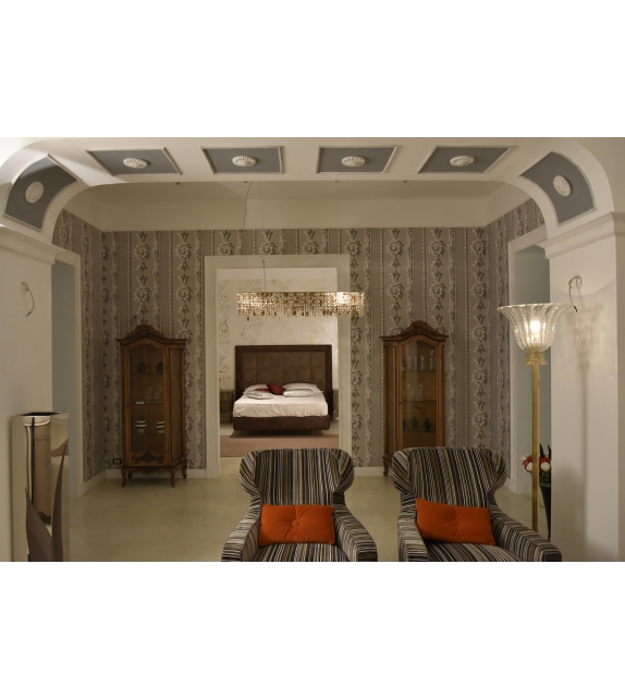 En Exposition - Karen Rugiano Chandelier