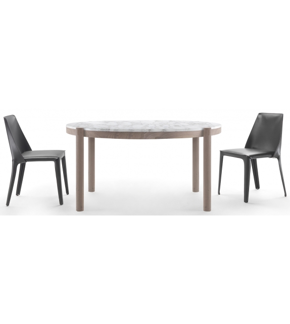 Gustav Table Flexform