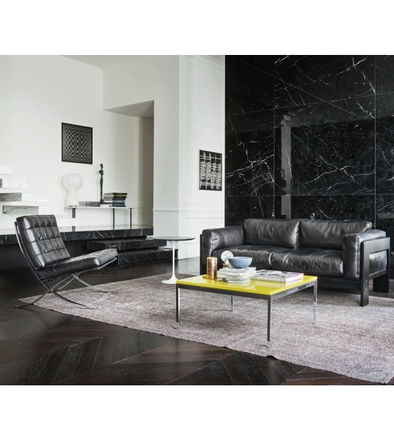 Bastiano Knoll Sofa