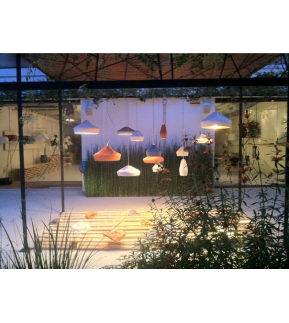 Pleat Box 13 suspension 