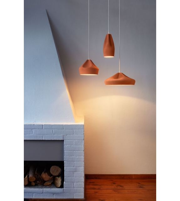 Pleat Box 24 suspension