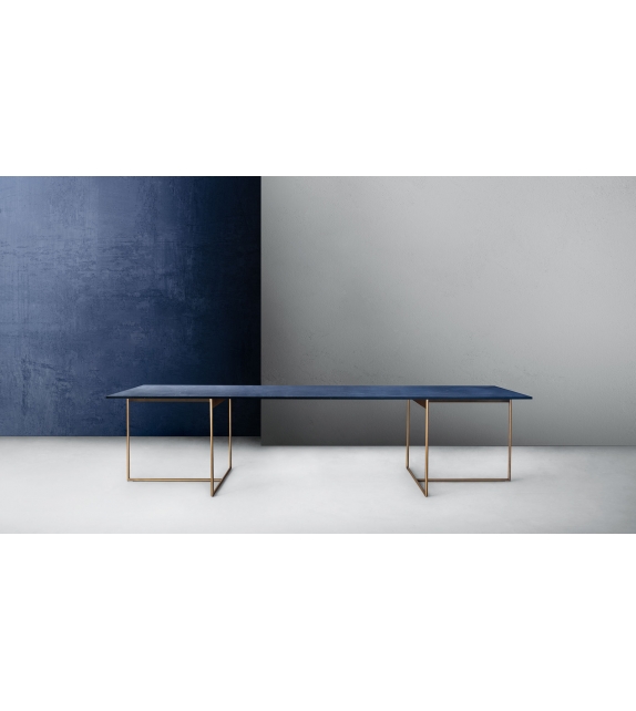 Graceland Lema Table