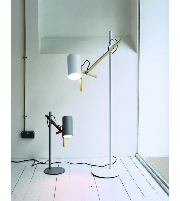 Scantling floor lamp