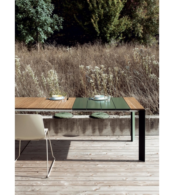 Nori Slatted Kristalia Extensible Table
