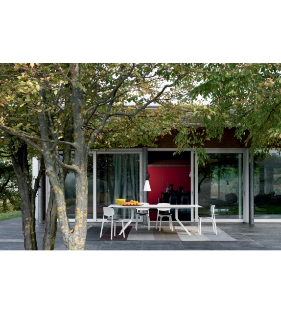 Mustache-RE Kristalia Rug