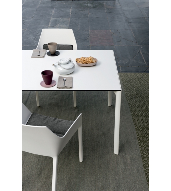 Mustache-SA Kristalia Alfombra