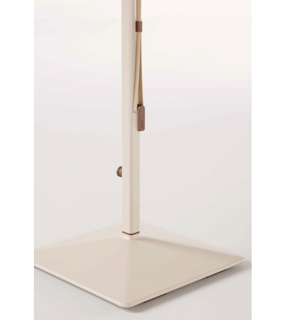 Metro Kettal Parasol