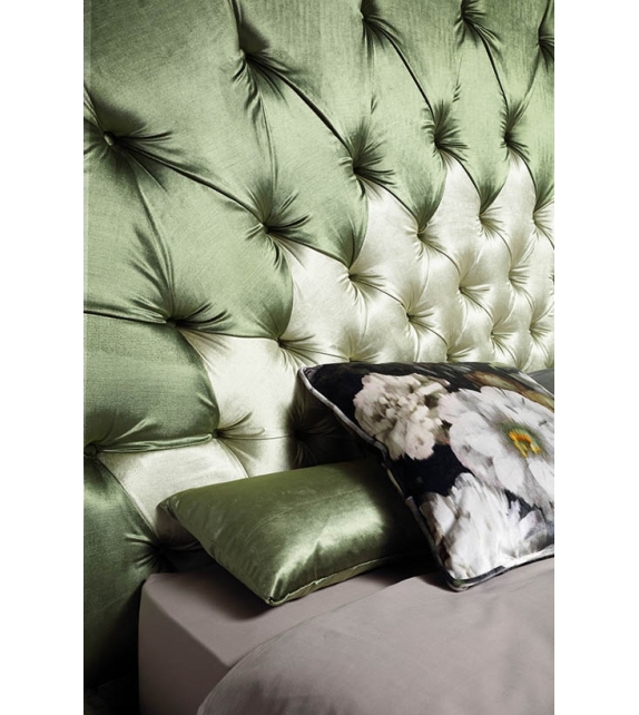 Vertigo Opera Contemporary Bed