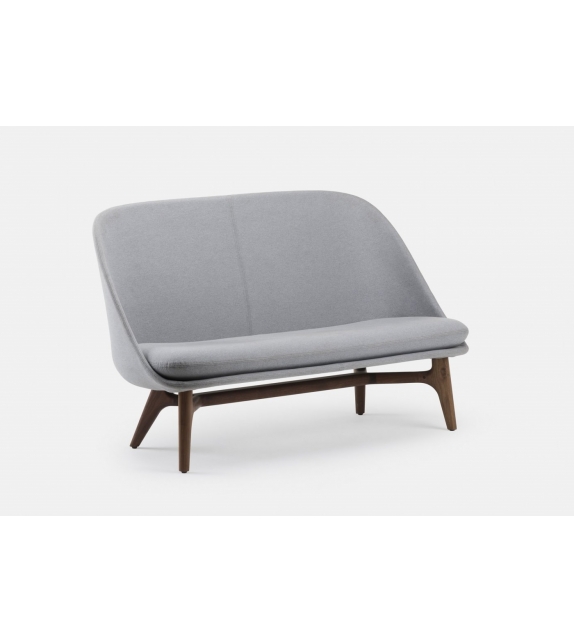 Solo De La Espada Sofa