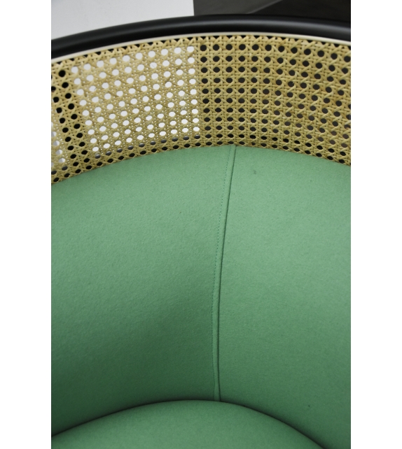 Targa Gebrüder Thonet Vienna Poltrona Club