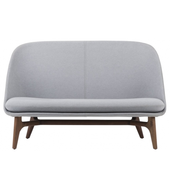 Solo De La Espada Sofa