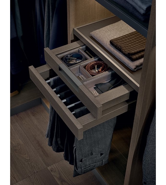 Senzafine Poliform Walk-in Closet