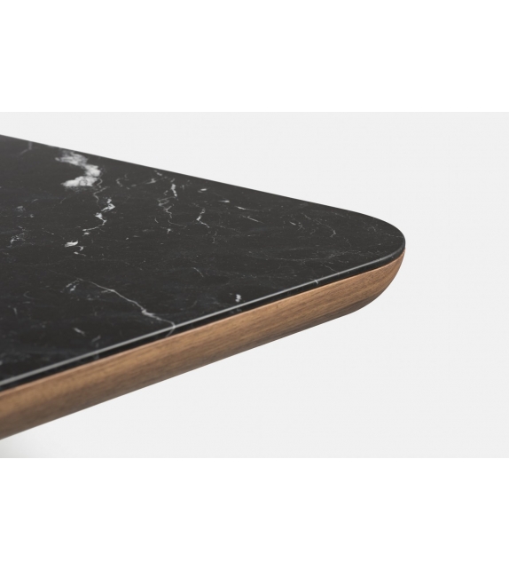 Marlon De La Espada Table à Manger