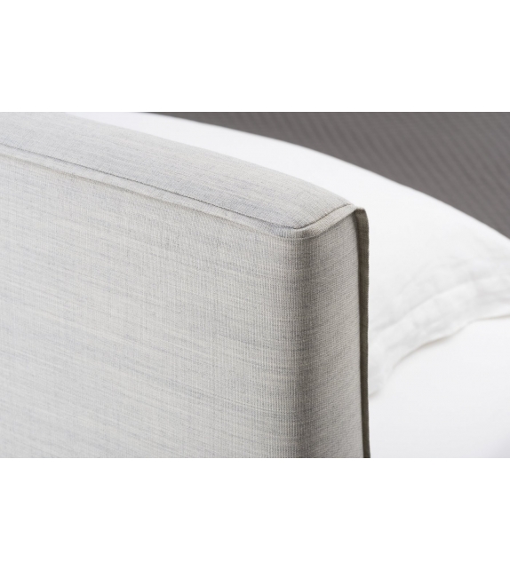 Mcqueen De La Espada Bett