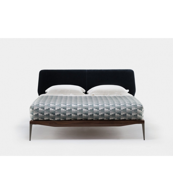 Bretton De La Espada Bett