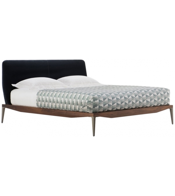 Bretton De La Espada Bett